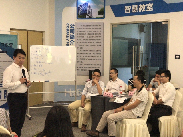 1534129466672500.jpg 1f40accac1fd3f87d9a1b862ea423148-sz_3456815.jpg